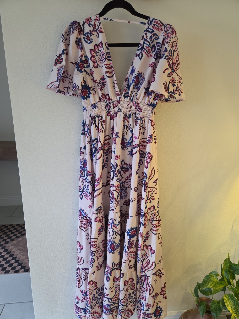 Boho Floral V-Neck Maxi Dress in Cream and Pink - Picture 2 of 5